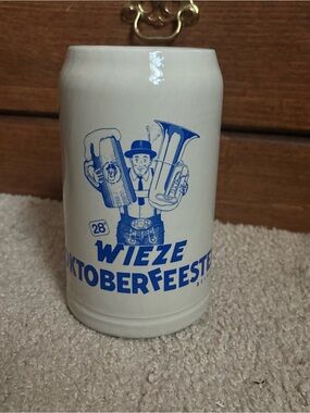 WIEZE Oktoberfeesten Ceramic Beer Stein